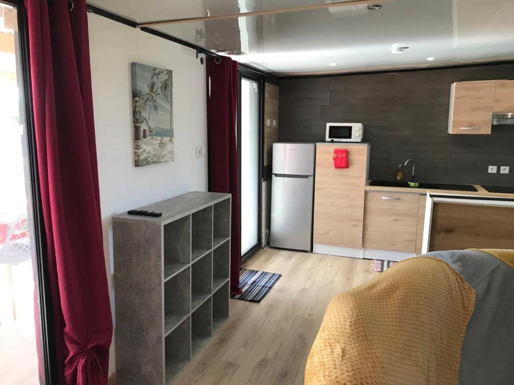 Le Flamboyant Avec Piscine Chauffee 30° Et Jacuzzi Lägenhet Saint-André Exteriör bild